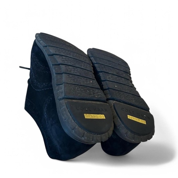 Cole Haan ZeroGrand Women’s Wingtip Oxfords - Black Suede, Size 9 B - Picture 9 of 9